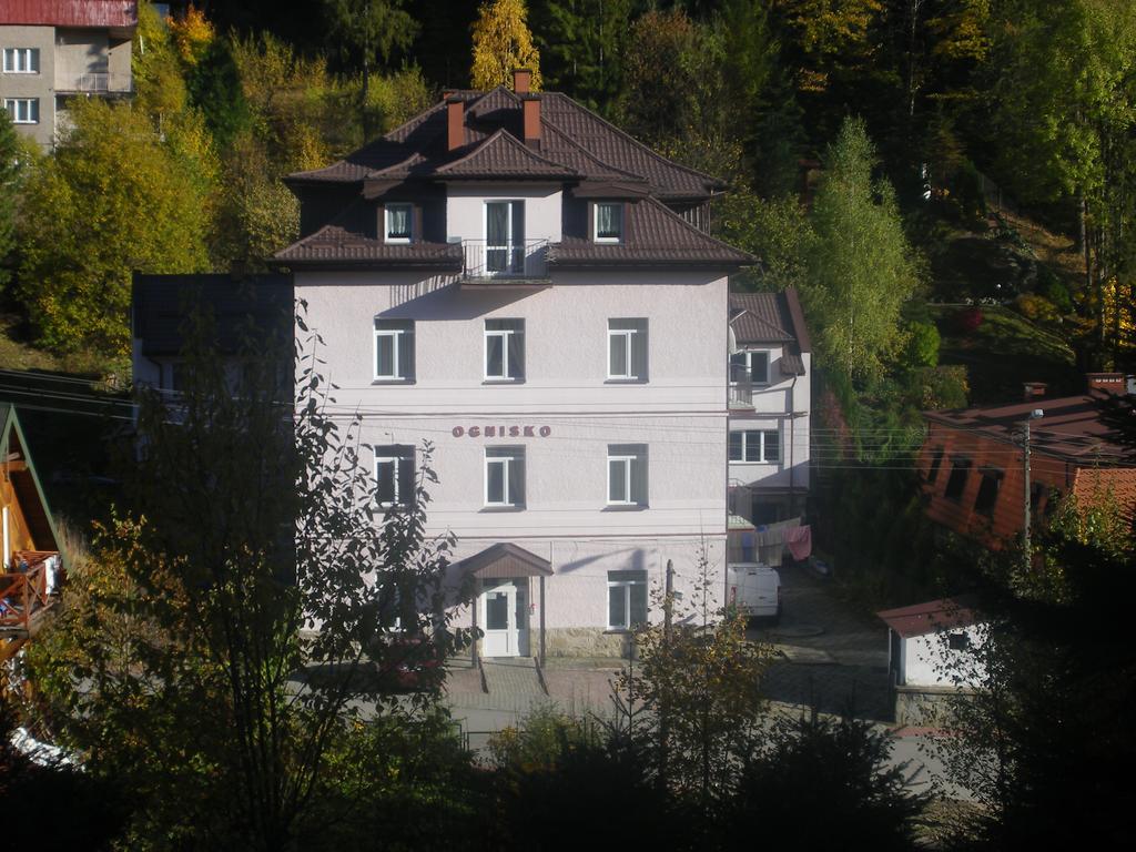 Osrodek Wypoczynkowy Ognisko Hotel Krynica-Zdrój Exterior foto